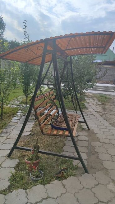 Садовые качели: Садовые качели Металл, Со спинкой, С крышей — 17