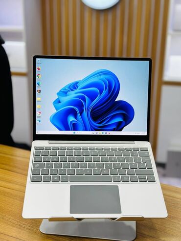 Ноутбуки: Ультрабук, Другой бренд ноутбука, 8 ГБ ОЗУ, Intel Core i5, 12.5 ", Б/у, Для работы, учебы, память NVMe SSD