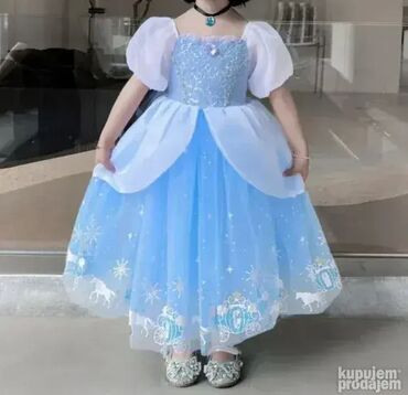 Kostimi za maskenbal: NOVI MODEL - **model broj 5 + poklon rukavi + broš** _K_ _ako bi — 10