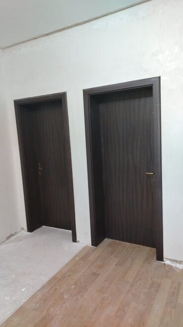 Furnitura və aksessuarlar: Otaq qapısı satılır - Qapı 2 ədəd. Hər biri ƏLA VƏZİYYƏTDƏDİR
