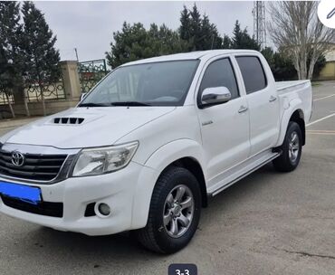 Toyota Hi-Lux: 2.5 л | 2013 г. Пикап