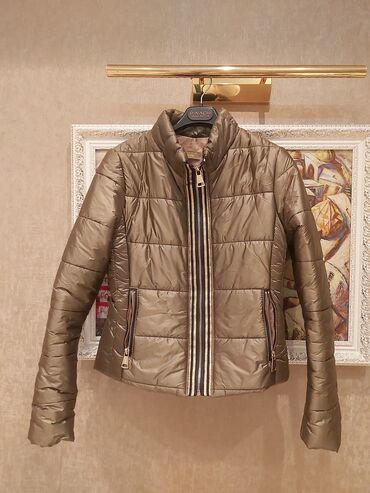 Kurtkalar: Rengi mohtesem, qalin godekce. az geyinilib. yaxsi veziyyetdedi — 19