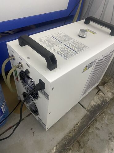 Digər istehsal avadanlığı: CO2 lazer kəsim və qazıma aparatı - Geniş iş sahəsi: bal pətəyi tipli — 8