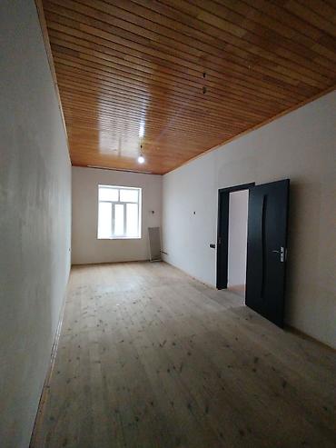 binə sovxoz: Salam Bine savxozda 2 otağ bir mətbəx ev kirayə verilir komandaları — 5