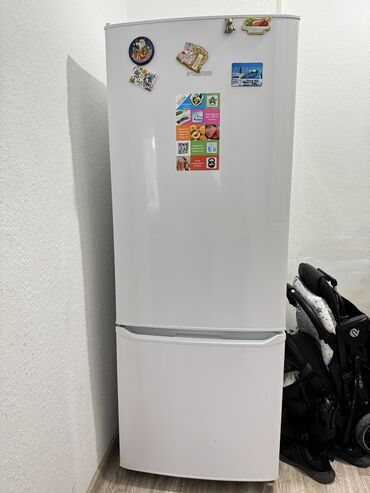 ветреный холодильник: Холодильник Pozis, Б/у, Двухкамерный