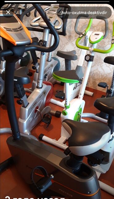 Elliptik trenajorlar: İdman zalı üçün müxtəlif Proteus velosiped trenajorları. Bu
