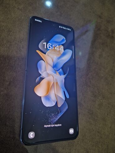samsung s32: Samsung Galaxy Z Flip 4, 256 GB, rəng - Mavi, Barmaq izi at lalafo.az samsung s32: Samsung Galaxy Z Flip 4, 256 GB, rəng - Mavi, Barmaq izi