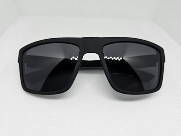 oriflame eynekleri: 😎"Wayfarer" stilində qeyri adi dizaynlı günəş eynəyi. ✅️Linzalar