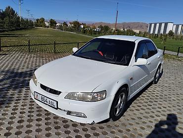 Honda Accord: 2000 г., 1.8 л, Автомат, Седан