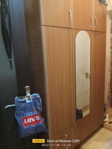 Pufiklər: Qiymətdə razılaşaram. Evdə yer tutur satıram. Real alıcı narahat etsin