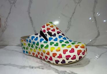 Papuče: 01. 36-40
2999🌹🌹 — 8