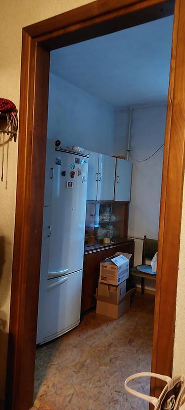 деревянные межкомнатные двери: Межкомнатная дверь из массива дерева с коробкой и наличниками - — 3