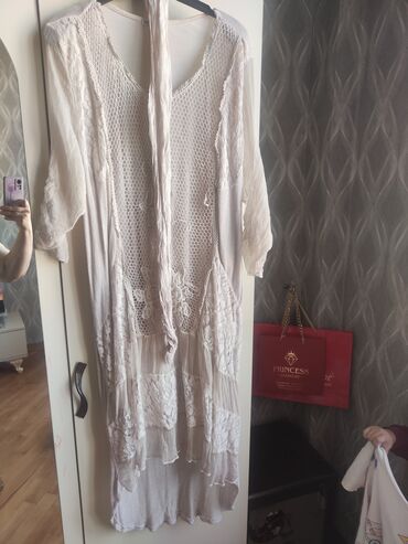 женские весенние кофты: Bohem tərzində açıq krem rəngli qadın paltarı. - Yüngül, axıcı parça;