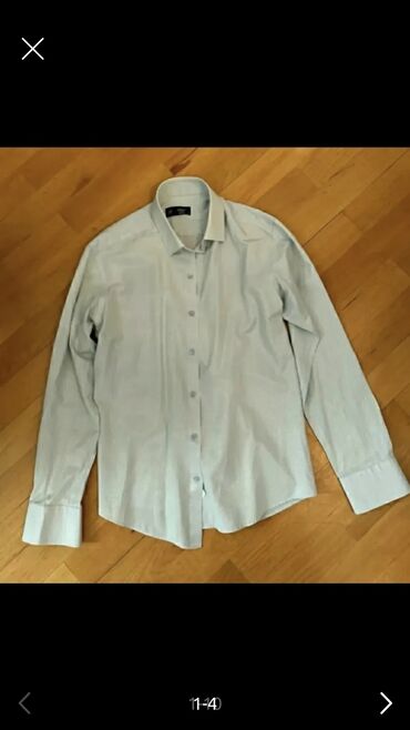 Köynək və bluzalar: Oğlan köynəkləri satılır.Təzədir.Çeşidlər var. Real alıcılar əlaqə — 6