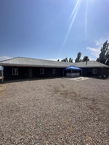 Продажа коттеджей и домов: ТЕЗ АРАДА ЧОН САРЫ ОЙДОН УЙ КОТТЕДЖ САТЫЛАТ.СУУ,СВЕТ,КЫЗЫЛ КИТЕБИТЕХ — 4