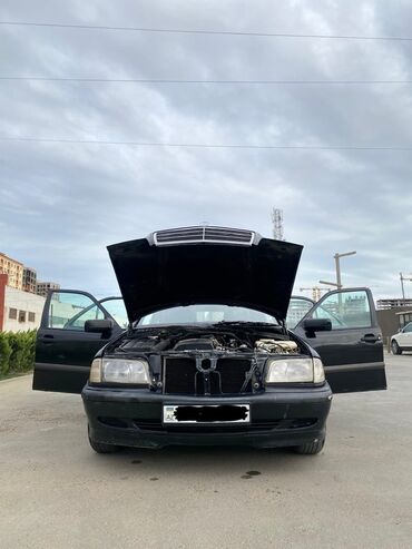 Mercedes-Benz: Mercedes-Benz C-Class: 1.8 l | 1999 il Sedan — 5