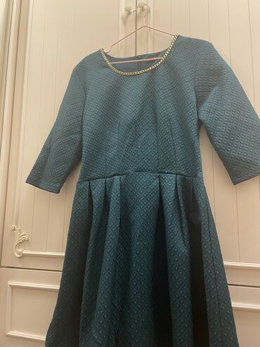 Коктейльное платье, L (EU 40)