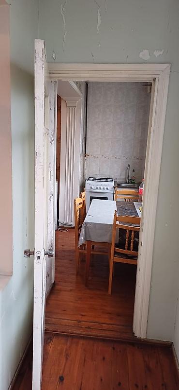 Mənzillər: Bakı, 2 otaqlı, Köhnə tikili, m. Xalqlar Dostluğu, 70 kv. m — 6