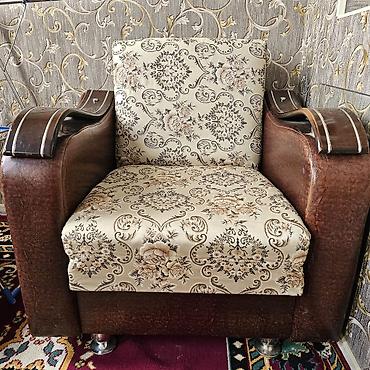 tulpan gulleri: Klassik üslubda masa dəsti - Dəst: düzbucaqlı masa + 4 ədəd uyğun — 3