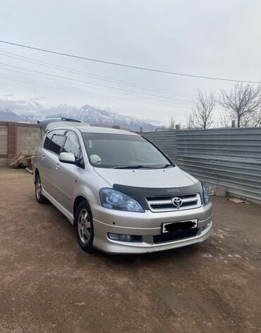 Toyota: Toyota Ipsum: 2002 г., 2.4 л, Автомат, Бензин, Минивэн — 3