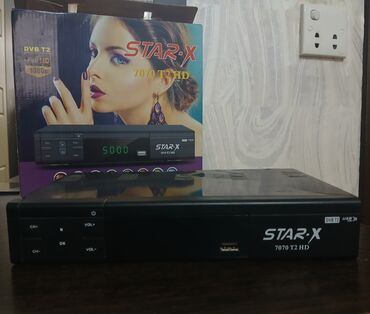 TV tünerlər və resiverlər: Star-X brendinin 7070 T2 HD model nömrəli rəqəmsal peyk qəbuledicisi