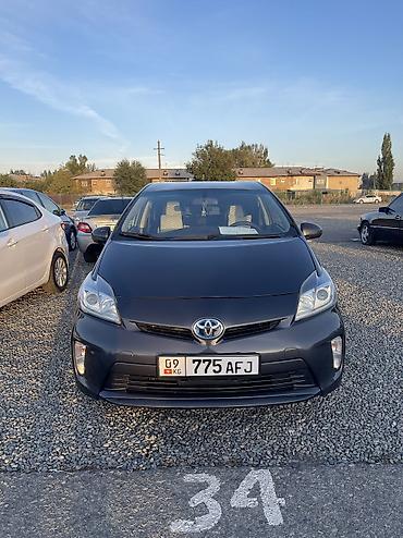 Транспорт: Toyota Prius: 2015 г., 1.8 л, Бензин, Хэтчбэк — 3