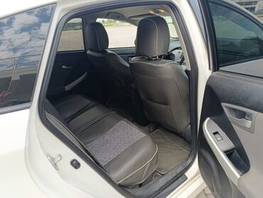 Toyota: Toyota Prius: 1.8 l | 2013 il Hetçbek — 10