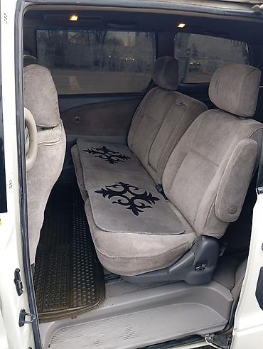 Toyota: Toyota Estima: 2001 г., Минивэн — 4