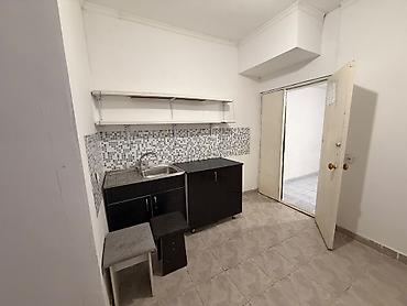 Аренда комнат: 35 м², Без мебели — 1
