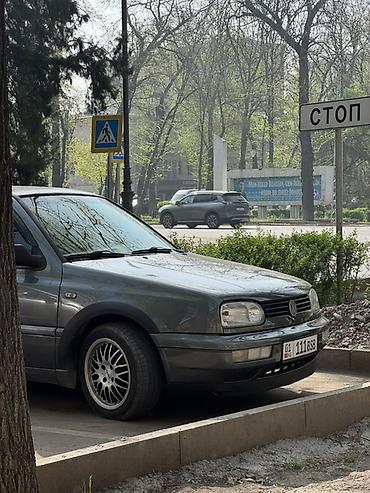 passat variant: Volkswagen Golf: 1996 г., 1.8 л, Механика, Бензин, Хэтчбэк — 8
