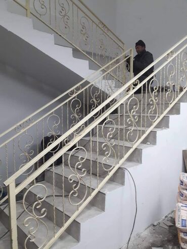 Обшивка лестниц: Ворота, Решетки для окон, Перила, Лестницы и многое другое — 11