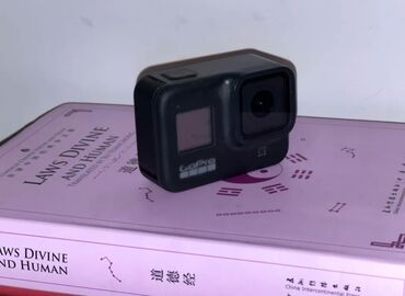 усилитель сигнала: Экшн-камера GoPro HERO8 Black в компактном черном корпусе. Оснащена
