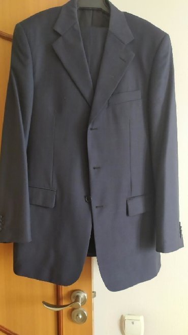 синий классический мужской костюм: Костюм L (EU 40), цвет - Синий