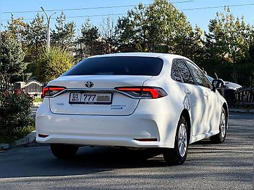 Toyota: Toyota Corolla: 2019 г., 1.8 л, Вариатор, Гибрид, Седан — 5