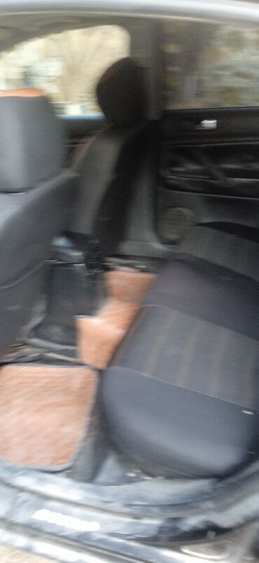 Volkswagen: Volkswagen Passat: 1.8 l | 2001 il Sedan — 6