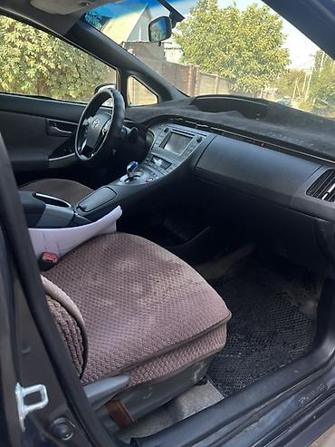 jetour dashing: Toyota Prius: 2013 г., 1.8 л, Автомат, Гибрид, Хэтчбэк — 7