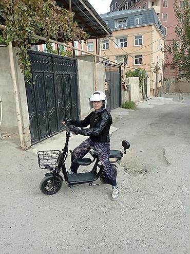 oturacaq qizdirici: Elektrik skuter – şəhər içi rahat hərəkət üçün kompakt model - Rəng — 1