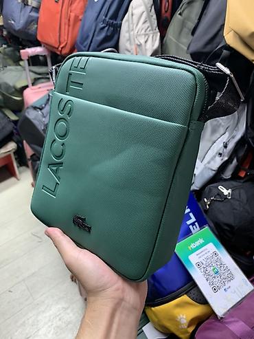 Классические сумки: Сумка через плечо Lacoste, зелёная - Формат: компактная вертикальная — 1