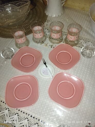 CD, DVD disklər və kassetlər: Her bir şəkildəki hamısı bir yerdə 5 manata çoxu tezədi köçlə bağlı — 5