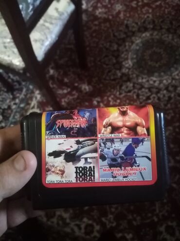 sega kaset: KASET YENİDİR 2 DEFE İSDİFADE ETMİSEM 4 OYUNLU KASET KASETİN IÇINDƏ