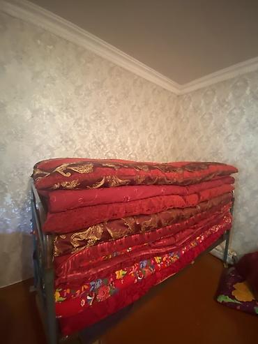 bitki toxumlarinin satisi: Qırmızı rəng tonlarında ənənəvi döşək dəsti - Növ: Ənənəvi pambıq — 2