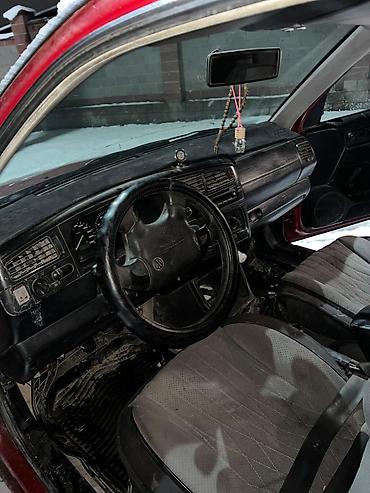 сидения на венто: Volkswagen Vento: 1996 г., Механика, Бензин, Седан — 4