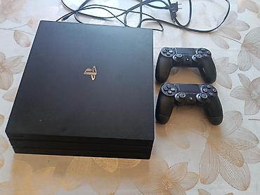 PS4 (Sony Playstation 4): Playstation 4 pro 9.0 proşivkali. Tam ideal vəziyyətdədir. 1 TB — 1
