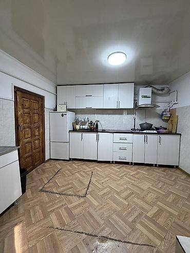 Продажа коттеджей и домов: Срочно продаётся мансардный дом! 📍 Район: Свердловский 🏡 Участок: 9,5 — 14