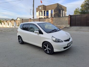 Honda: Honda Fit: 2005 г., 1.3 л, Вариатор, Бензин, Хэтчбэк