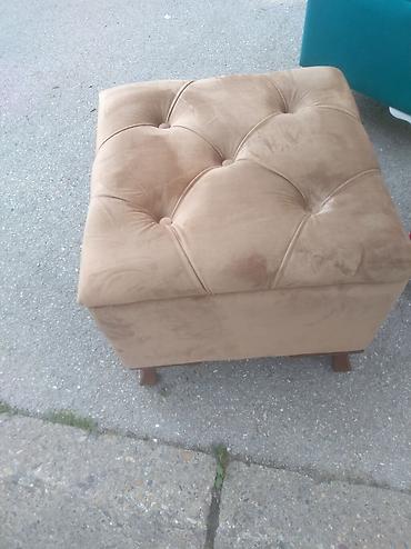 Stolice: Taburei dezen po izboru šaljem brzom poštom — 16