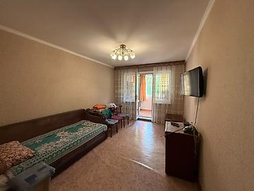 продаю дом под ипотеку: 1 комната, 33 м², 6 мкр 104 серия, 4 этаж, Косметический ремонт — 1
