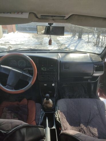 Volkswagen: Volkswagen Passat: 1989 г., 1.8 л, Механика, Бензин, Универсал