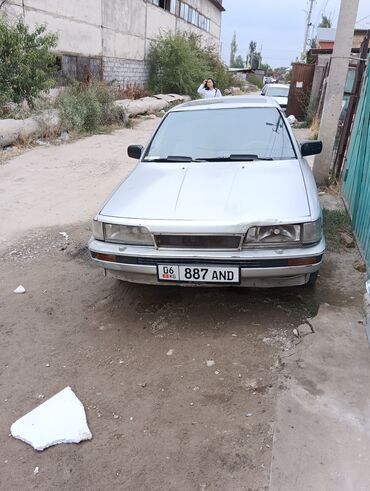 Toyota: Toyota Camry: 1991 г., 2 л, Механика, Бензин, Универсал