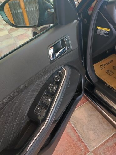 Kia: Kia Optima: 2 l | 2015 il Sedan — 10